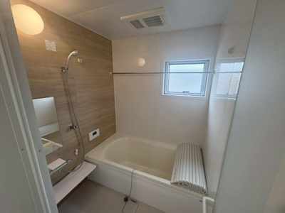 【浴室】 | 平津1丁目　中古戸建 | 1坪タイプの浴室♪