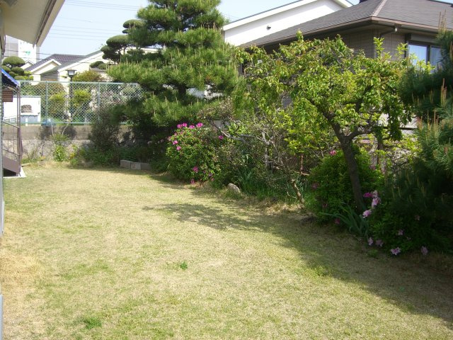 御影山手４丁目戸建賃貸のその他共用部分|お庭が付いています