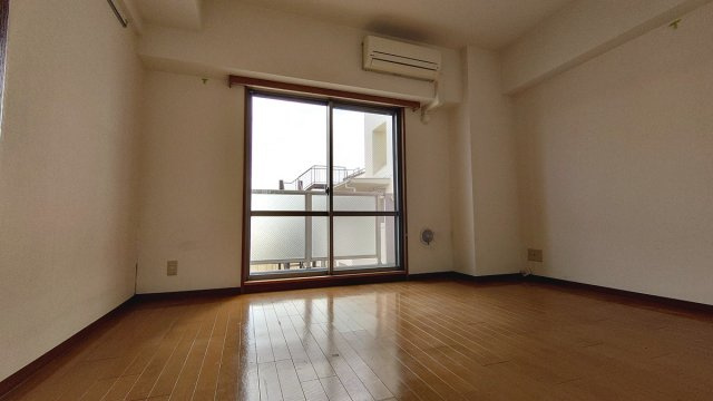 プレール綱島の洋室|プレール綱島：最上階、眺望・日当たり良好です　2019年撮影