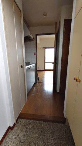 プレール綱島の玄関|プレール綱島2019年撮影