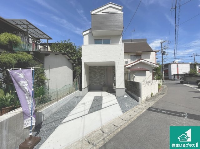 ★5(土)6(日)現地見学可能！★京都市山科区厨子奥苗代元町　第1期　新築一戸建ての駐車場|駐車スペース！散水栓があるので、こまめに愛車を洗えます！