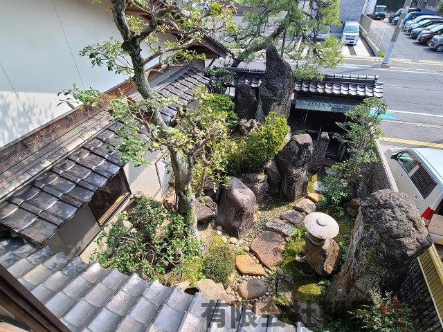 【庭】 | 南田町 中古戸建 5DK  土地169.43坪 6,520万円 | たまにはお庭で休日を過ごしてみるのもよいかもしれません