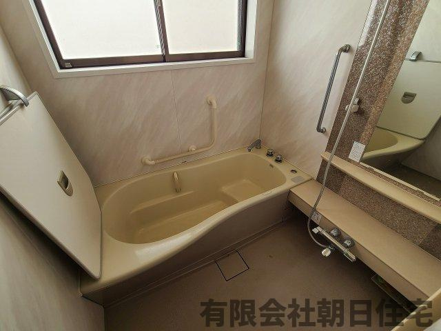 【浴室】 | 南田町 中古戸建 5DK  土地169.43坪 6,520万円 | お風呂です