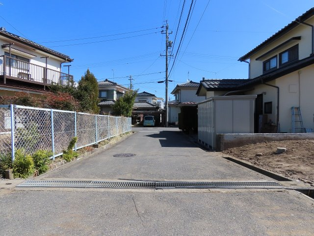 笹賀　売土地の前面道路含む現地写真
