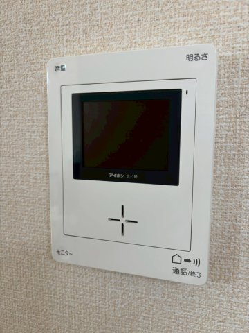 野田市山崎　中古戸建　平成26年築のセキュリティ|お子様のお留守番にも安心なTVモニター付きインターホン(^^♪						
