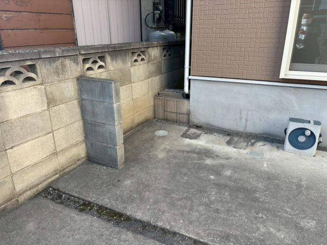 野田市山崎　中古戸建　平成26年築の駐車場|ご家族でお車に乗る方に！駐車場2台分あります！					

