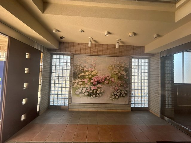 マルイローズガーデンのロビー