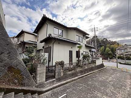 広島市佐伯区藤の木1丁目　中古一戸建ての外観