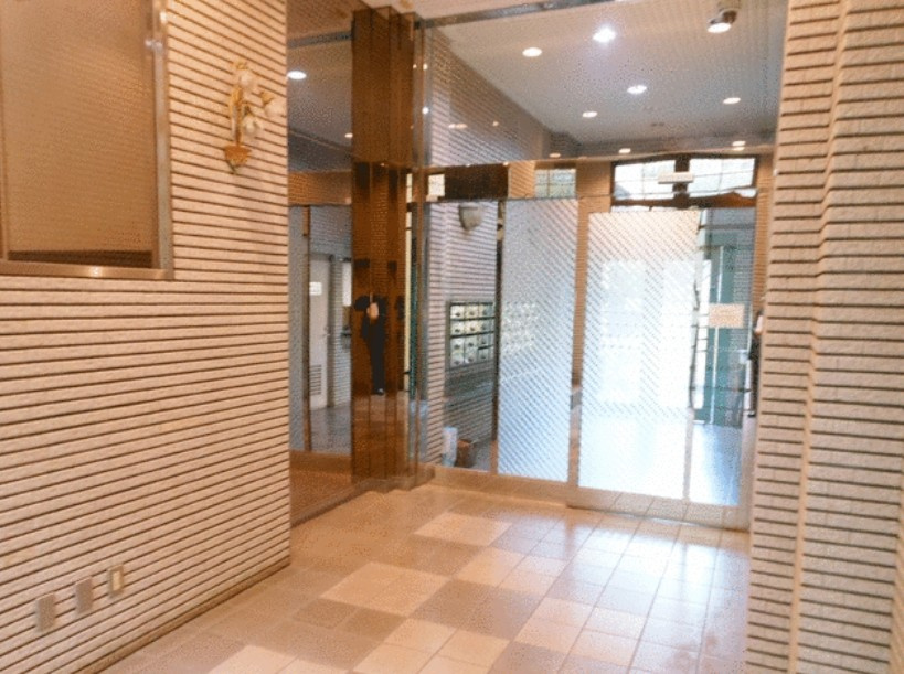 【エントランス】
