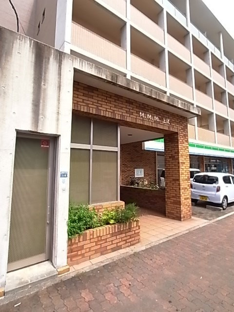 MuMoMi上沢の外観