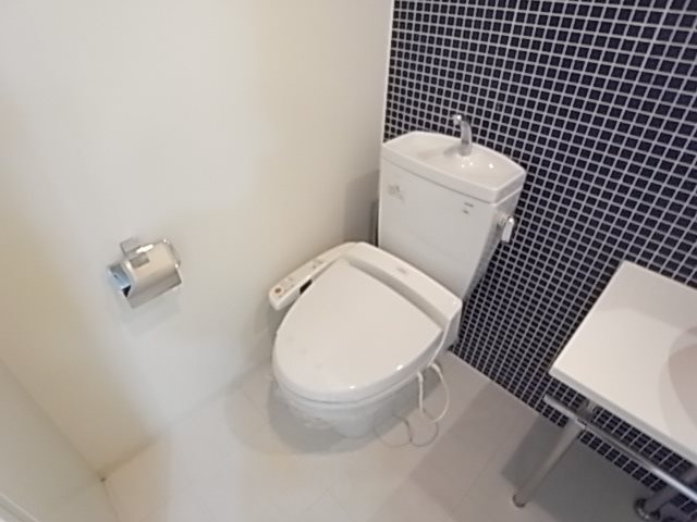 レジディア神戸磯上のトイレ