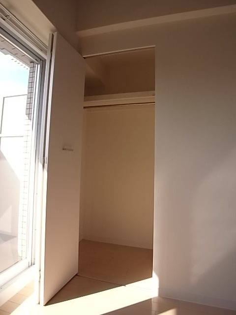 レジディア神戸磯上の収納