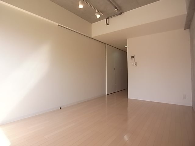 レジディア神戸磯上の居間・リビング