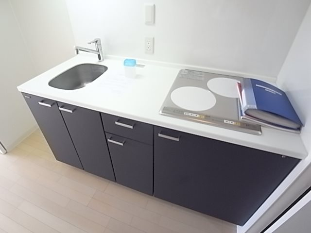 レジディア神戸磯上のキッチン