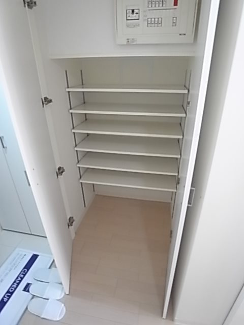 レジディア神戸磯上の収納