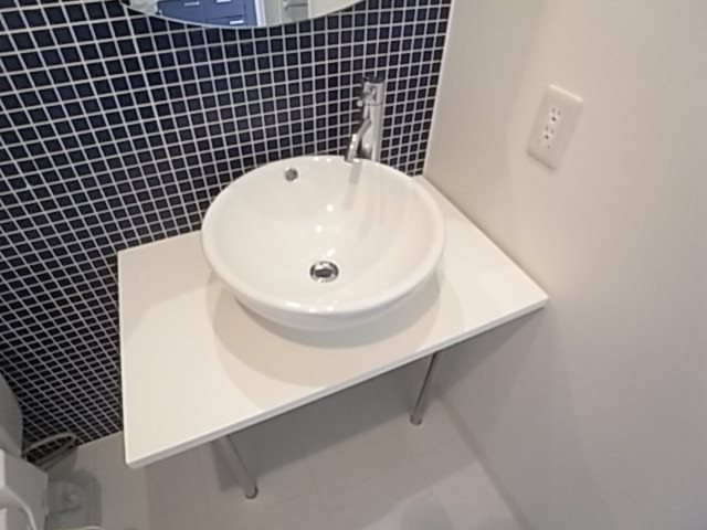 レジディア神戸磯上の洗面所