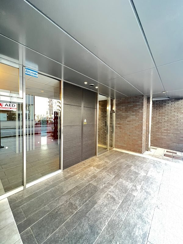 レジディア神戸磯上のエントランス