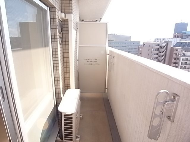レジディア神戸磯上のバルコニー