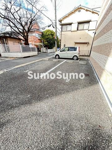 レオパレスSAKABEⅡの駐車場|駐車場に車を止められます