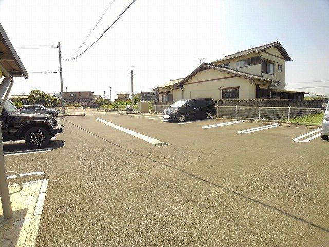 グラースシャルマンの駐車場