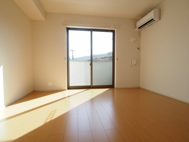 エクセレント本城Ｂの居間・リビング