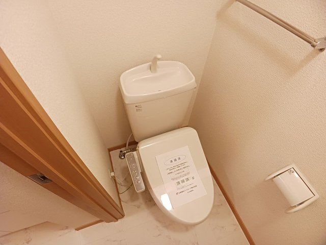 シャルマンヒルＢのトイレ