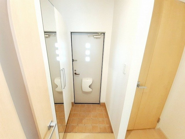 ロワンテール　Ⅳの玄関