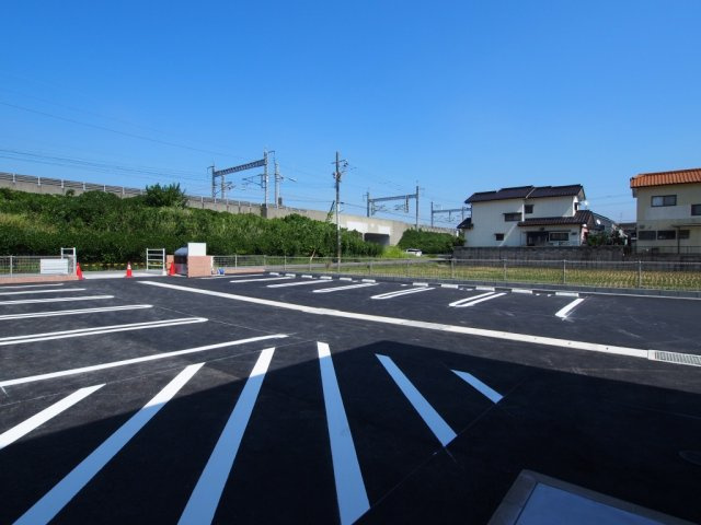 ロワンテール　Ⅳの駐車場