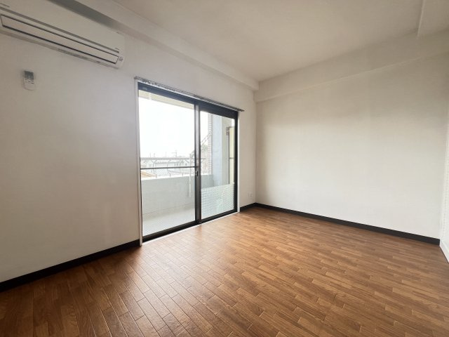 キャピタル壱番館の居間・リビング|退去予定のため参考写真