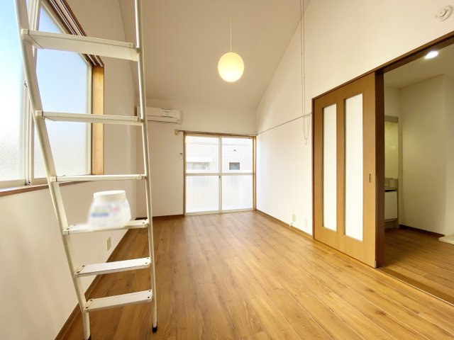 サンシャイン角田Ⅱの居間・リビング|101号室はロフトはありません！