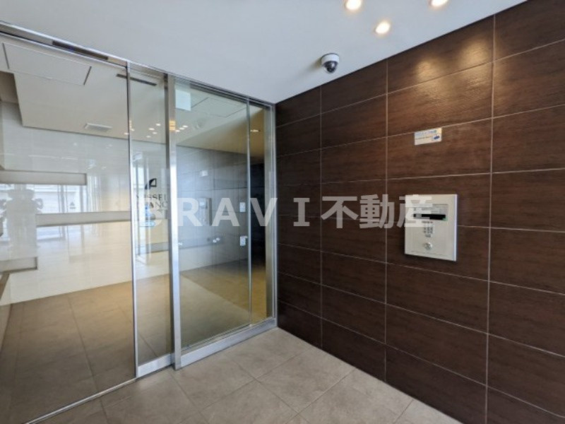 アドバンス大阪城グラシア　BRAVI不動産のエントランス
