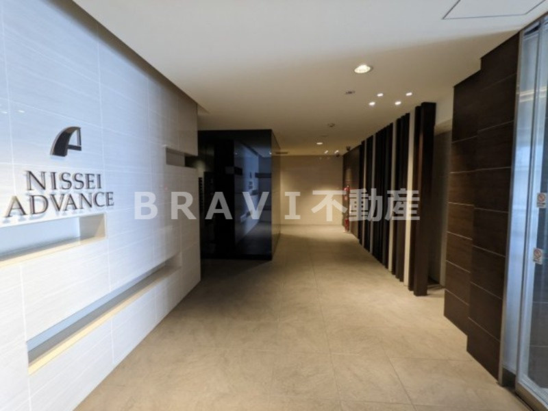 アドバンス大阪城グラシア　BRAVI不動産のロビー