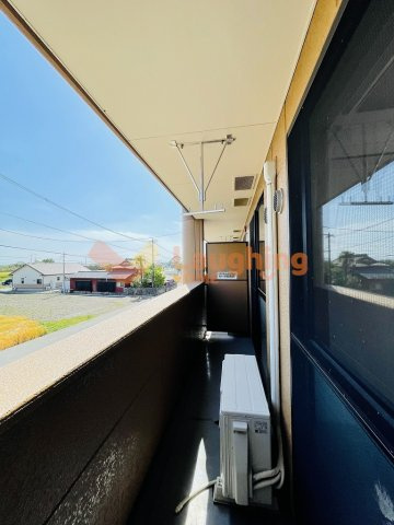 久留米市城島町江上本のアパートのバルコニー|お洗濯にも便利なバルコニー付き