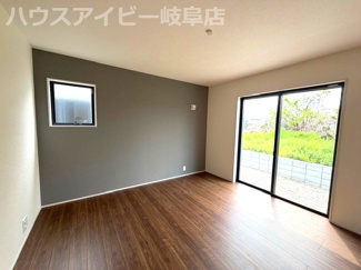 【洋室】 | 安八町氷取平屋の新築戸建全2棟！暮らしやすい家事動線が魅力の平屋建て！お車並列3台可能！ | 安八町氷取平屋の新築戸建全2棟！暮らしやすい家事動線が魅力の平屋建て！お車並列3台可能！