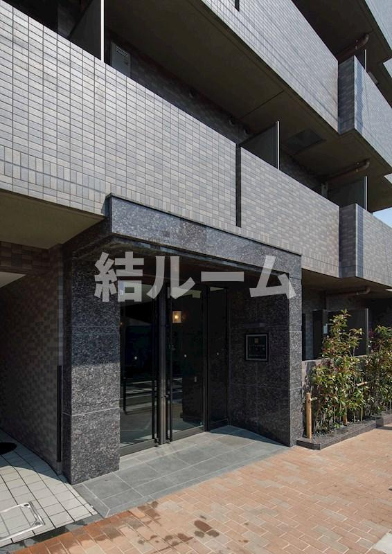 板橋区小茂根３丁目の賃貸マンションのエントランス