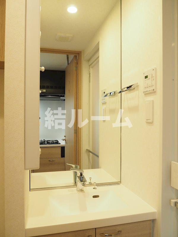 板橋区小茂根３丁目の賃貸マンションの洗面所