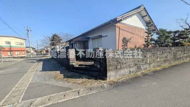 ６６３０２　安八郡神戸町大字末守土地の外観