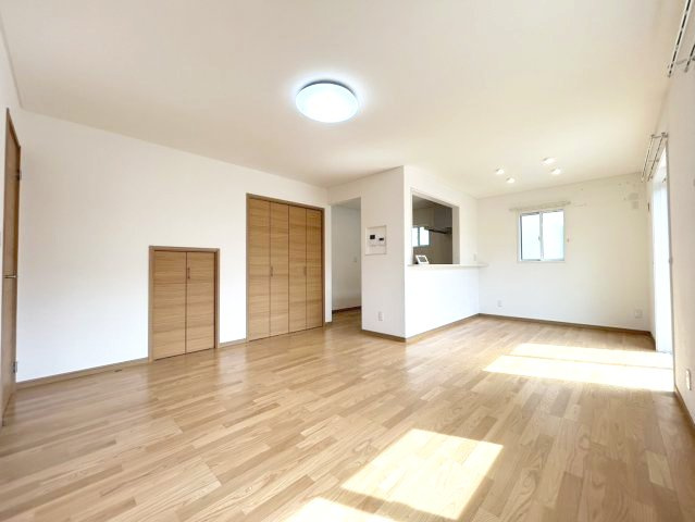 中古戸建　千曲市大字寂蒔の居間・リビング