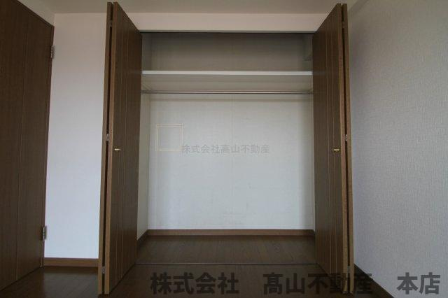 ロワールマンション東郷駅前の収納|内装については現状優先となります。