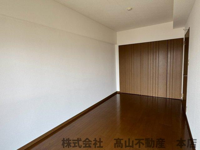 ロワールマンション東郷駅前の居間・リビング|内装については現状優先となります。