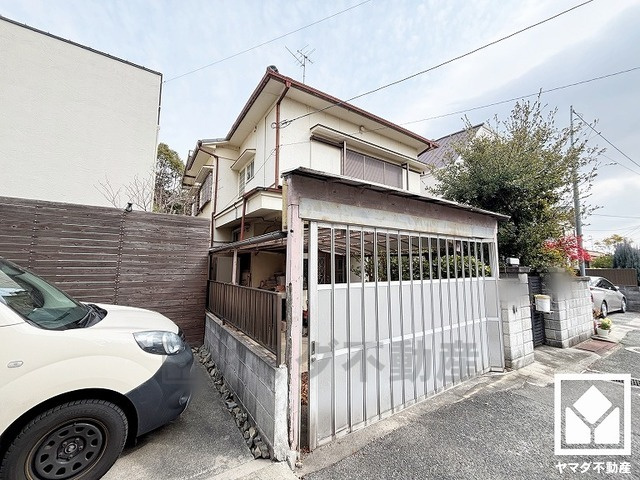 西宮市苦楽園一番町の外観|建築設計をしやすい整形地なので、夢の住まいを実現できます。