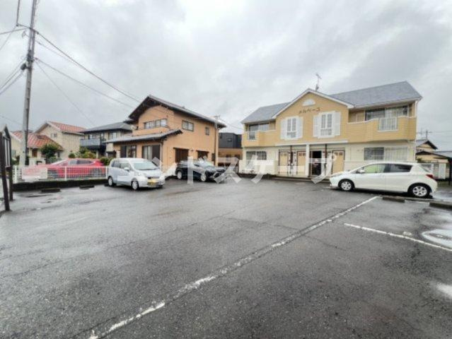 メルベーユの駐車場|高崎、前橋のお部屋探しはエンドスケープまで！お客様の理想お聞かせ下さい♪