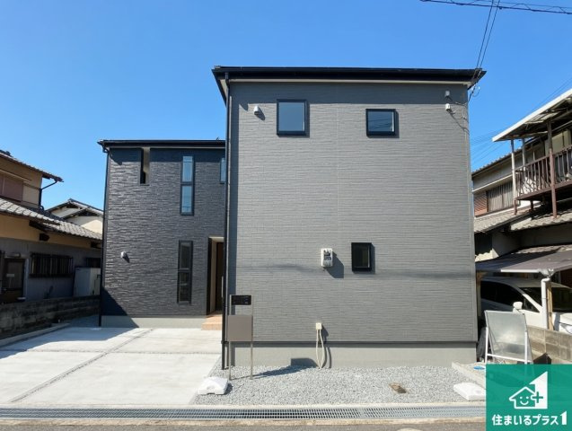 姫路市玉手　第3期　新築一戸建ての外観|安心の10年保証！外観を美しく保ち、雨水で汚れを落とします！気になることがありましたら、お気軽にお問い合わせください！