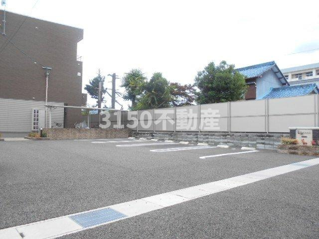 ハーベストＢの駐車場