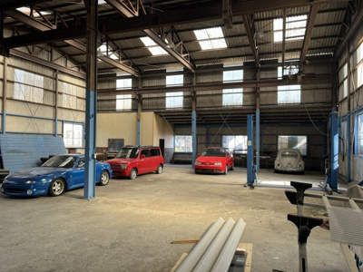 【駐車場】 | 太郎坊町貸工場（倉庫） | 工場内部