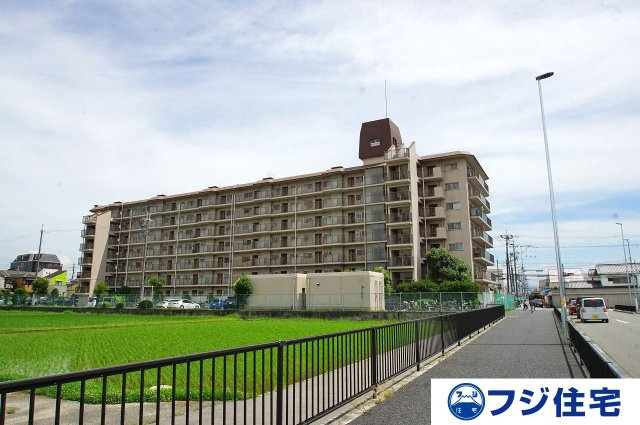 ローレルハイツ東天美