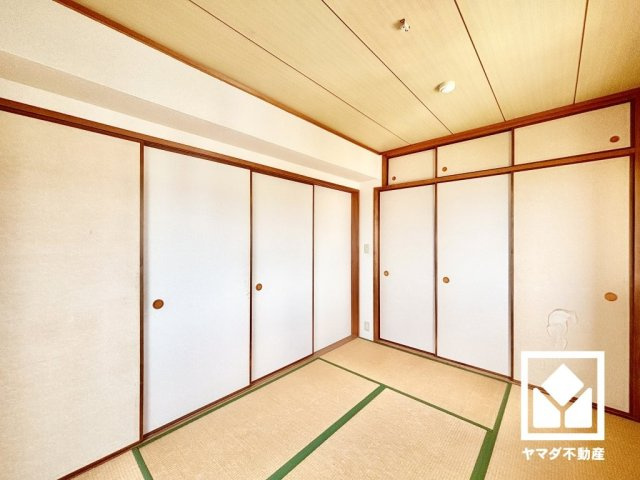 藤和甲陽園東山ホームズの和室|約6帖の和室です。子どもの遊び場、お昼寝スペース、家族のくつろぎ空間にも。和室があると、暮らしの幅がぐんと広がる。