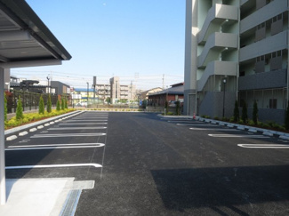 【駐車場】