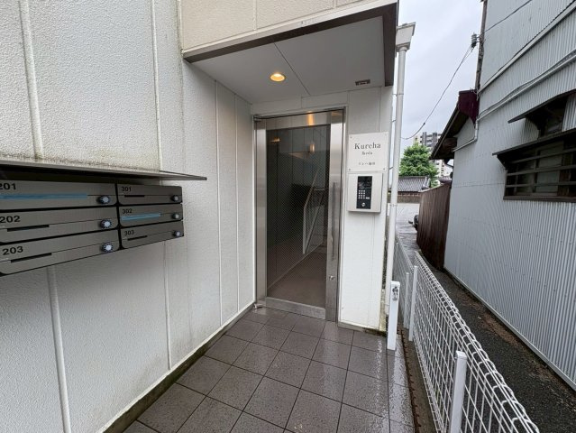 クレハ池田のエントランス