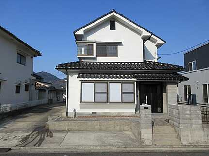 広島市安佐北区安佐町大字鈴張字中尾　中古一戸建て